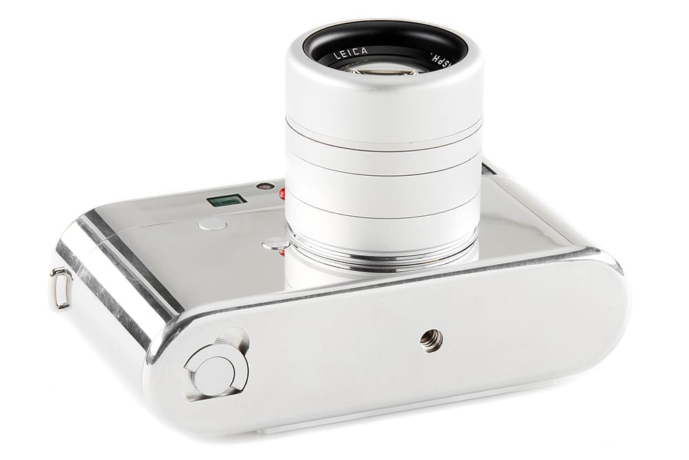 كاميرا لايكا من تصميم "جوني آيف" معروضة للبيع بسعر قد يصل لـ 250,000 يورو | ديناصور.تك