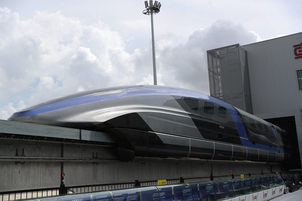 الصين تقدم أسرع قطار مغناطيسي في العالم بسرعة 600 كم في الساعة | ديناصور.تك